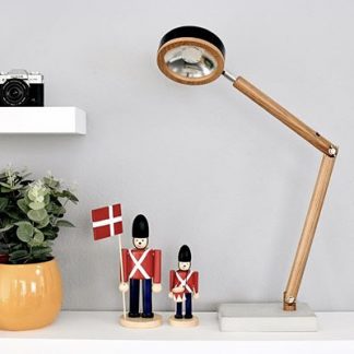 tischlampe-hipp-lamp-piffany-copenhagen-aus-eschenholz