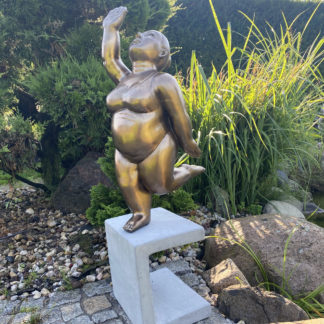 Figur SCHWIMMERIN auf Sockel laufend bronze H 73 cm