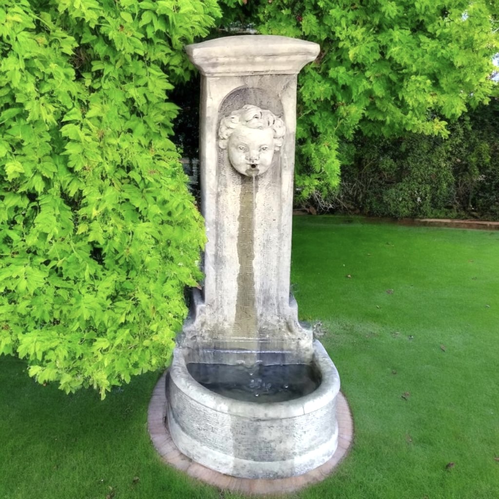 Gartenbrunnen ENGEL Höhe 113 cm