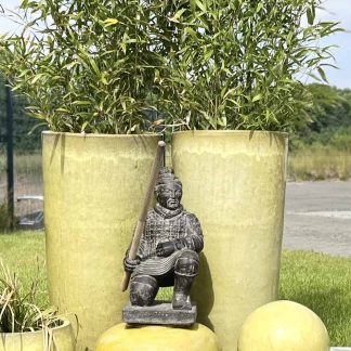 Gartenskulptur Groß Chinesischer Krieger Kniend H 50 cm