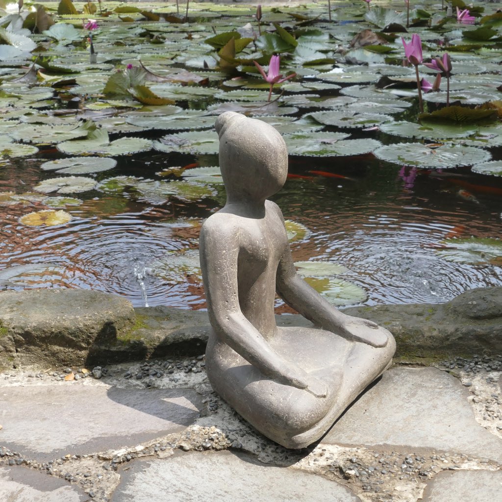 Yoga Garten Statue SANYA anthrazit Höhe 80 cm