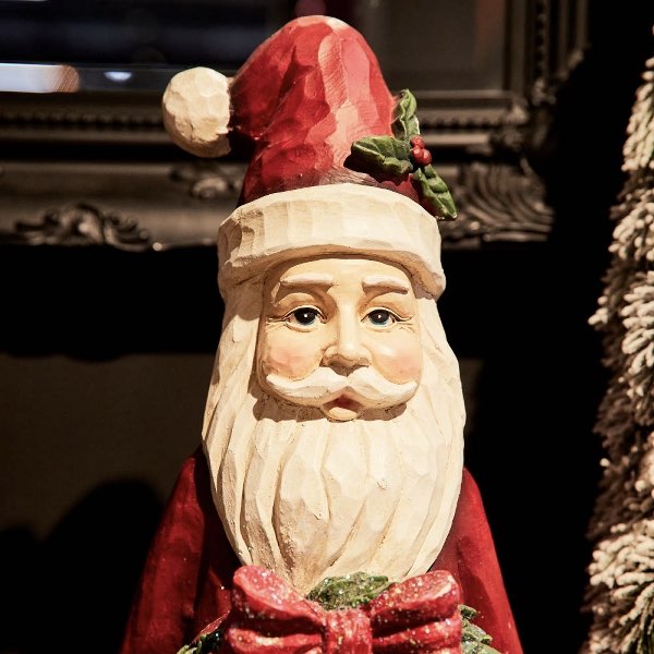 Weihnachtsmann mit Kranz Höhe 80 cm